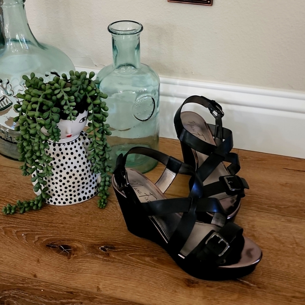 Marc Fisher wedges